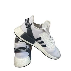 Adidas Mens NMD_R1 V2 Cloud White Core Black Sneakers GX6368 Size 11